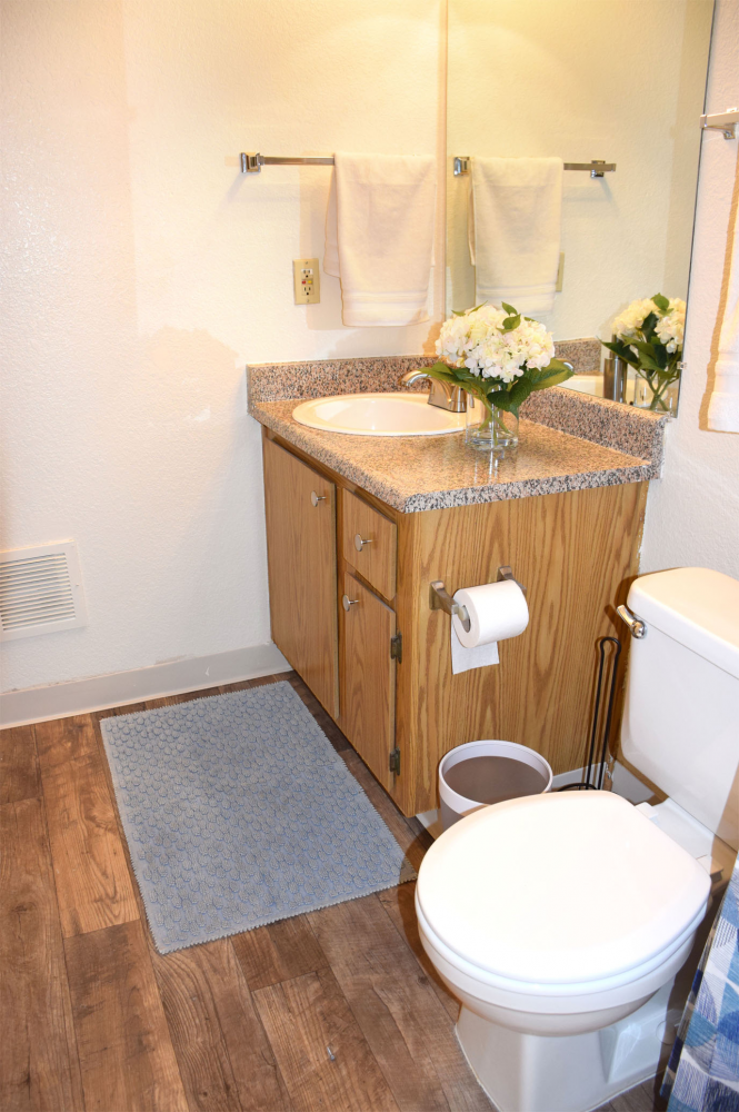  Rent an apartment today and make this Bedroom and bathroom 4 your new apartment home.